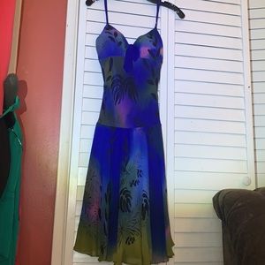 SUE WONG size 4 Sun dress sleeves. Custom designer from boutique shop org $300